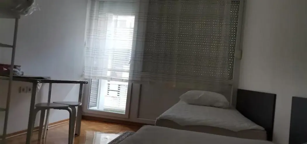 Lejlighed 1 Bedroom Flat 15 Minutes From The Sea And Downtown Split